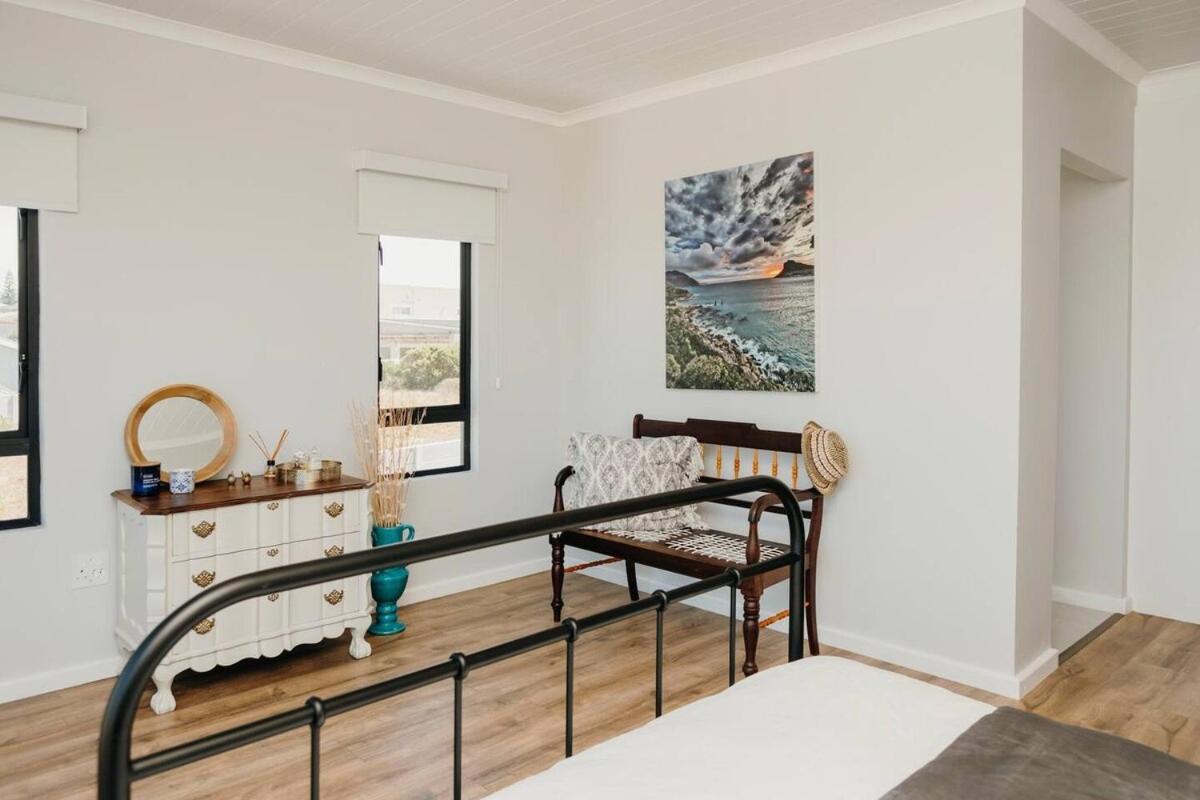 Ocean View 4-Bed Getaway On Pearly Beach Ngoại thất bức ảnh